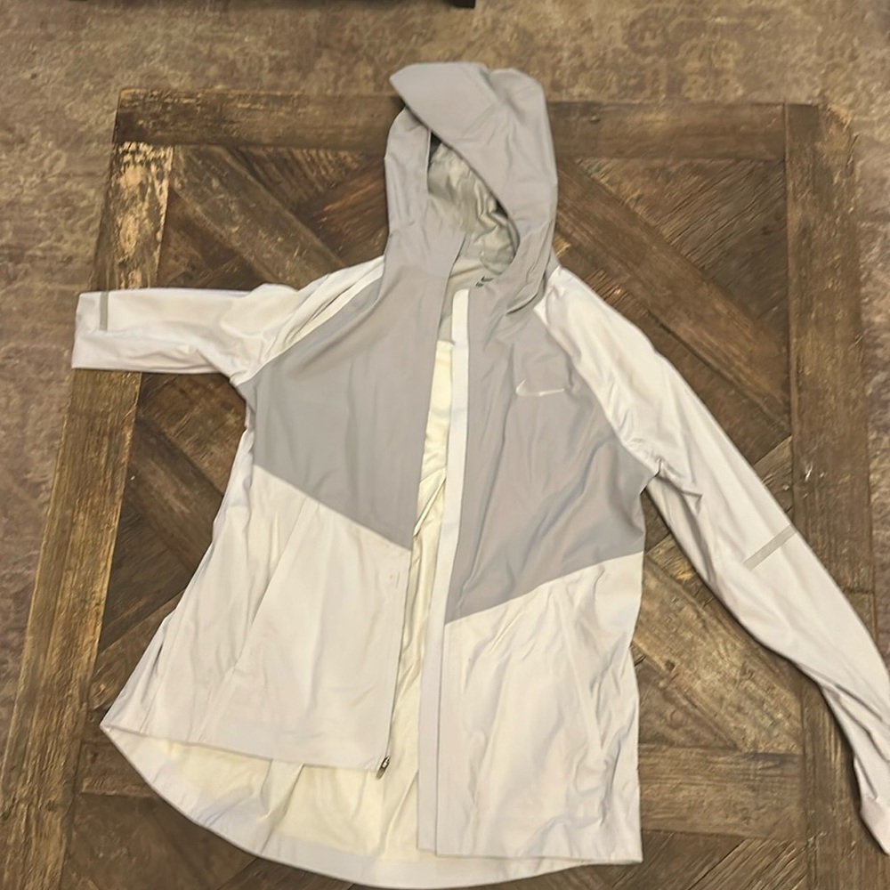 Nike grey and white running jacket